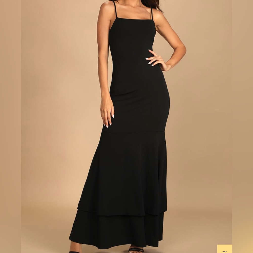 NWT Lulus Black Maxi Trumpet Dress